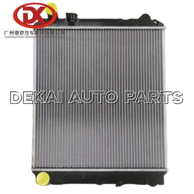 8973710110 radiador de aluminio plástico Isuzu Truck 8971771930 8973874661
