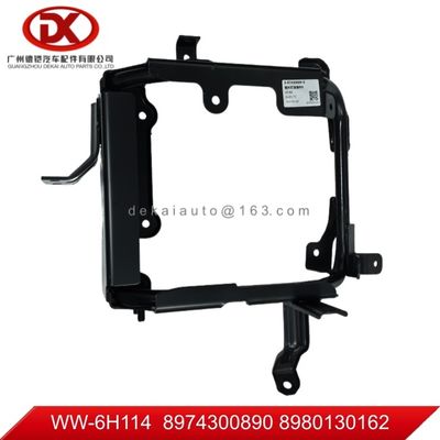 8974300890 8980130162  Soporte de faro derecho GXZ360/6UZ1-TCS