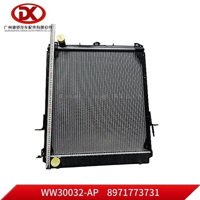 RADIATOR ASM (Aluminio plástico)8971773731 8 97177373 1 para ISUZU NPR 4HG1 4HF1 Partes de camiones