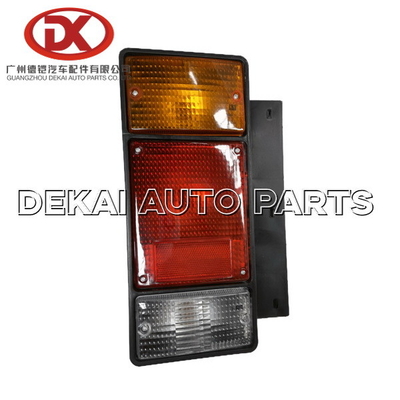 La lámpara posterior del NPR 600P ISUZU Body Parts Truck Tail llevó 8942574202