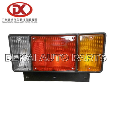 La lámpara posterior del NPR 600P ISUZU Body Parts Truck Tail llevó 8942574202