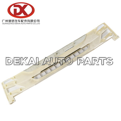 ISUZU Body Parts White Front asa a la parrilla 8974289771 la parrilla NPR 75 L=133 NUEVA